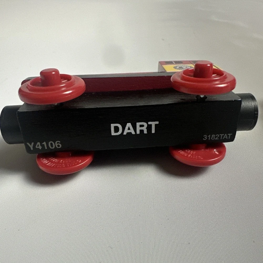 Thomas & Friends Wooden Train Lot Dart & Den Engines Lot Set of 2 Cars